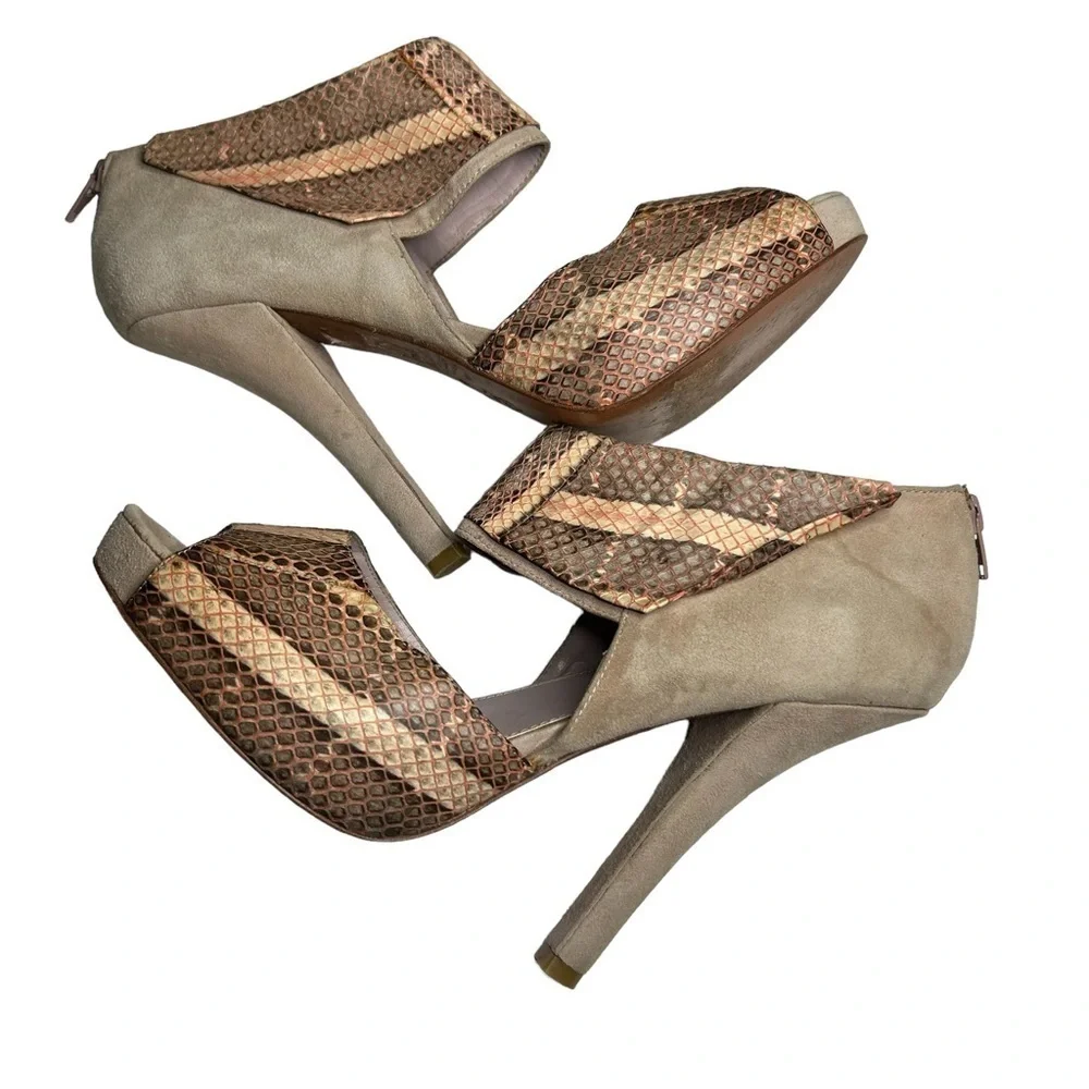 Kelsey Dagger Suede Heels Sz 9.5
